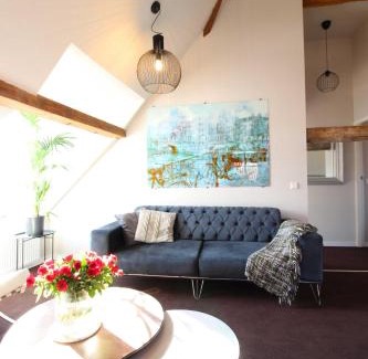 Vianen Appartement | Spacious loft in listed building