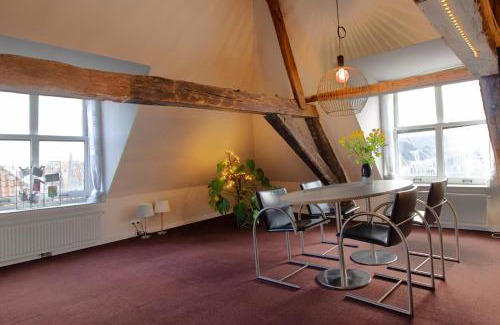 Vianen Appartement | Spacious loft in listed building