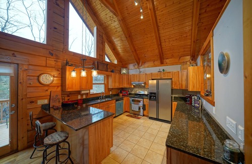 Butler Cabine | Spacious Log Cabin with Breathtaking Views