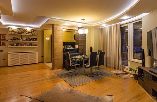 Studentski Grad Appartement | Spacious Lovely 3-Bed Apartment with big balcony