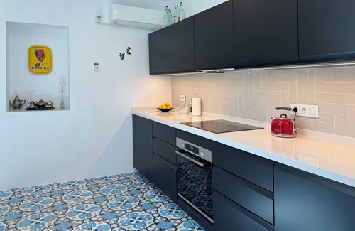 La Goleta Appartement | Appartement traditionnel spacieux et lumineux avec 3 balcons, dans immeuble protégé