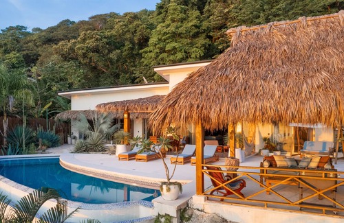 Carmen Villa | Spacieuse villa de luxe avec vue imprenable sur l'océan, à 5 minutes de la plage