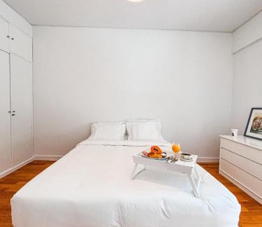 Foz do Douro Appartement | Spacious, Luxurious, and Charming Apartment in Premium Porto Location with PARKING