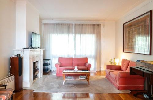 Foz do Douro Appartement | Spacious, Luxurious, and Charming Apartment in Premium Porto Location with PARKING