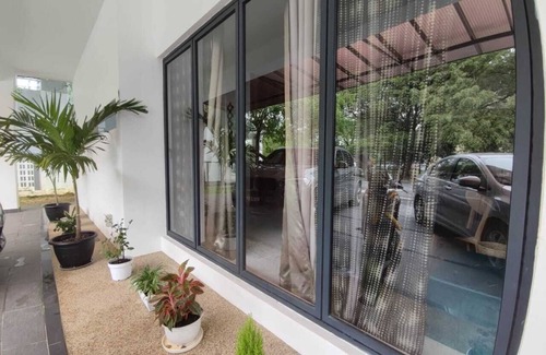 Seksyen 13 Maison | Spacious Luxury and comfortable for Medium to large group