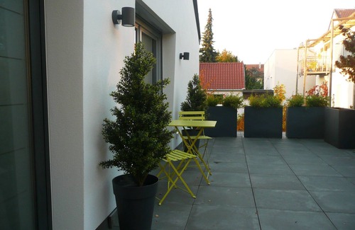 Regensburg Appartement | Spacieux appartement en duplex avec terrasse sur le toit dans un emplacement idéal