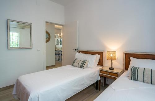 Valle de los Galanes Maison | Spacious Malaga House with private walled-in yard