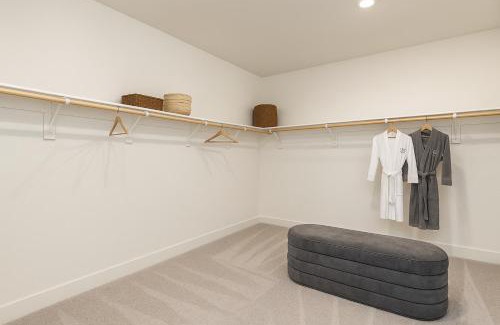 Peters Maison | Spacious Master Bedroom with Private Bath in Manteca Home