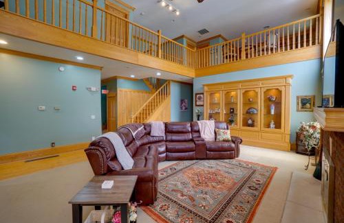 McArthur Maison | Spacious McArthur Home Private Hot Tub and Pond!