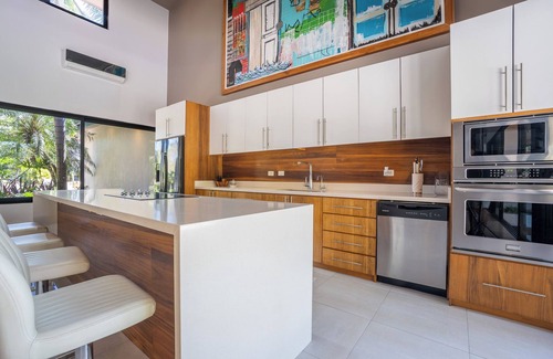 Tamarindo Villa | Spacious & Modern 5-bedroom villa in Hacienda Pinilla