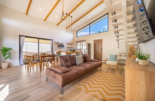 Sardinal Maison | Spacious modern home with firepit, lush yard, dog friendly & near beach