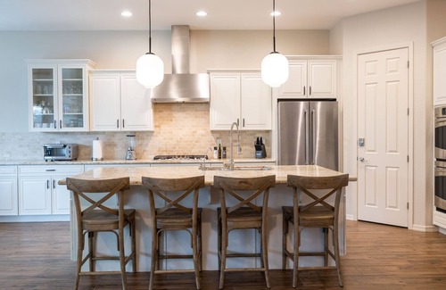Queen Creek Maison | Spacious Monthly Stay: Heated Pool, Spa, Sleeps 14