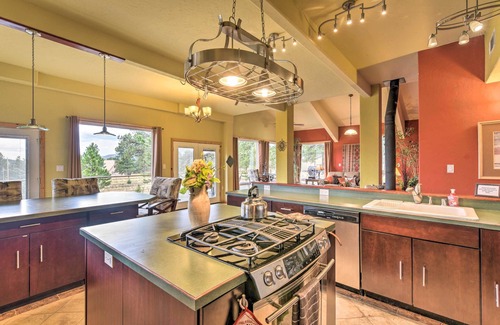 Angel Fire Maison | Spacious Mountain Home, 10 Mi to Angel Fire Resort
