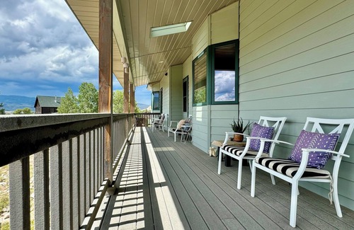 Kremmling Maison | Spacious Mountain Retreat with Deck Views