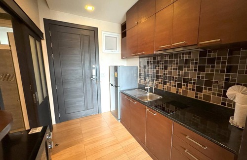 Karon Appartement | Spacious mountain view studio at Sea & Sky 206