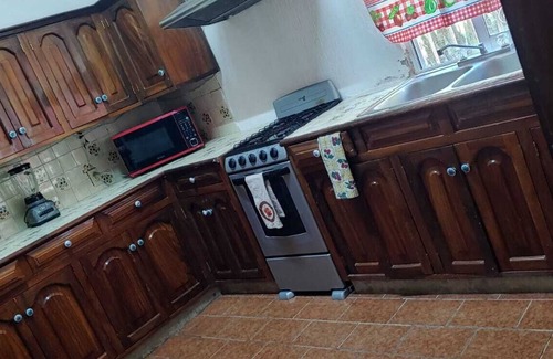 La Penita de Jaltemba Maison | Spacious 6-bedroom house in beautiful La Peñita de Jaltemba with WiFi, AC
