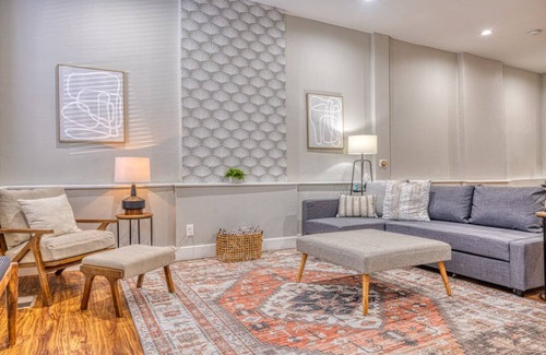 Benton Park Maison | Spacious, NEW 1 BD 1 BA Apt
