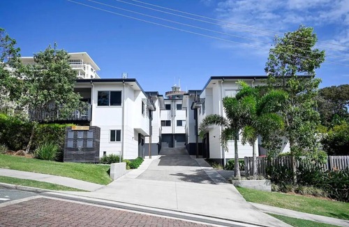 Kings Beach Appartement | Spacious New 2 bedroom Kings Beach Townhouse ZF2