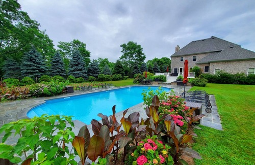 Peconic Maison | Spacieux Nouvelle maison de 4 chambres avec piscine sur 2 Acre propriété