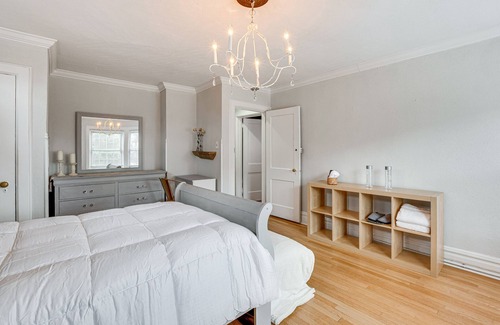 Weequahic Maison | Spacious New Jersey Home: Pool & Fire Pit!