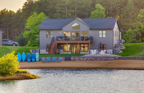 New Lisbon Maison | Spacious New Lisbon Home with Lake Access!