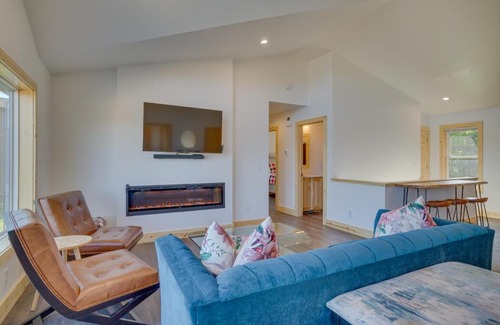 New Lisbon Maison | Spacious New Lisbon Home with Lake Access!