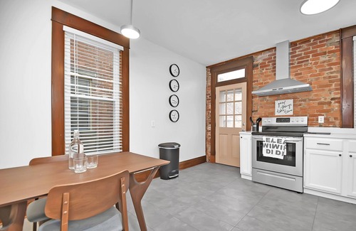 Olde Towne East Maison | Spacious newly-renovated Downtown Columbus home