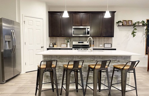 Wells Branch Maison | Spacious N Austin Retreat with a quick drive to Domain and Downtown Austin