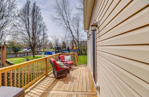 North East Maison | Spacious North East Home w/ Fenced Yard & Fire Pit
