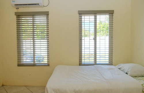 The Lime Maison | Spacious Ocean Front House. With a Gated Entrance.