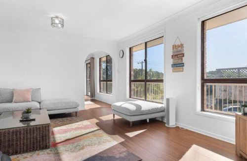 Noraville Maison | Spacious Ocean View Home in Noraville