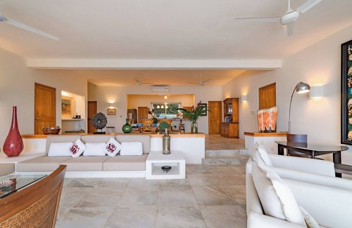 Santa Maria Huatulco Copropriété | Spacieux Oceanfront Condo - Étapes de la plage