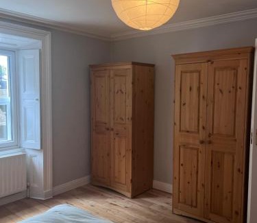 Bray Appartement | Spacious one bed apartment in the centre of Bray