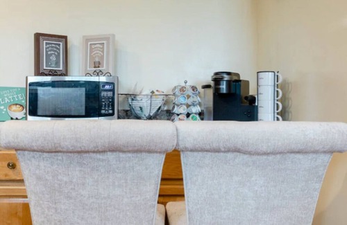 Centereach Appartement | Spacious one Bedroom Apt with private entrance