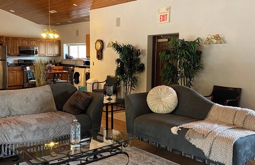 Loves Park Maison | Spacious Open Concept Home on the Beautiful Rock River