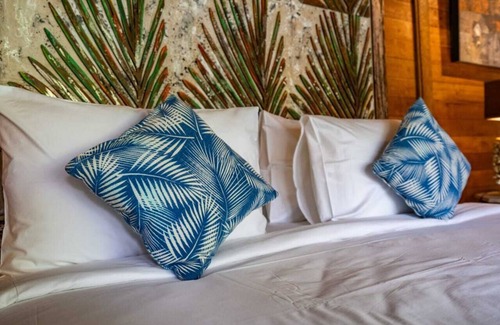 Banjar Semer Station Balnéaire | Spacious Our Luxury Suites in enchanting Bali with WiFi, AC, Pool, Yoga Studio