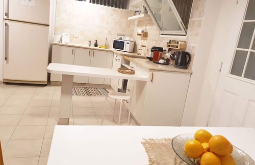 Gan Hayyim Appartement | Spacious, Peaceful 2BD, Mamad, Garden, Parking near Kfar Sava