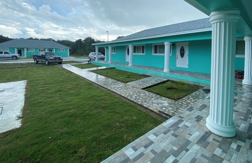 Nicholls Town Appartement | Spacious, Peaceful 2 bedrooms 2 baths apartment
