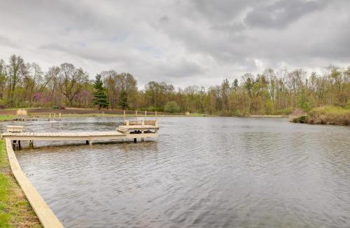 Donaldson Maison | Spacious Plymouth Hideaway on Acreage with Lake!