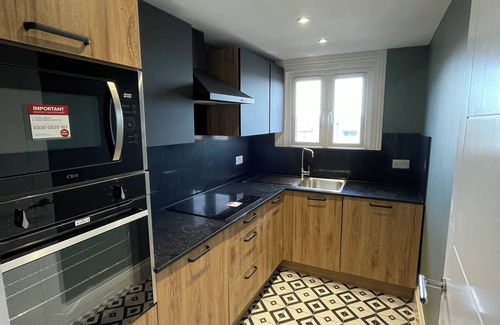 Balham Appartement | Spacious & Pristine 2BD Flat - Balham!