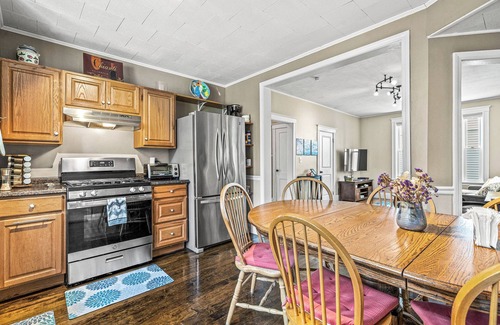 Quincy Copropriété | Spacious & Private, Next to Boston & Beach, EVchrg