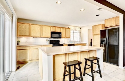 Aurora Maison | Spacious Private Retreat Near Cherry Creek Park!