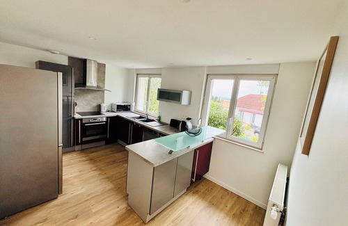 Monnieres Maison | Spacious, quiet house - 4 bedrooms