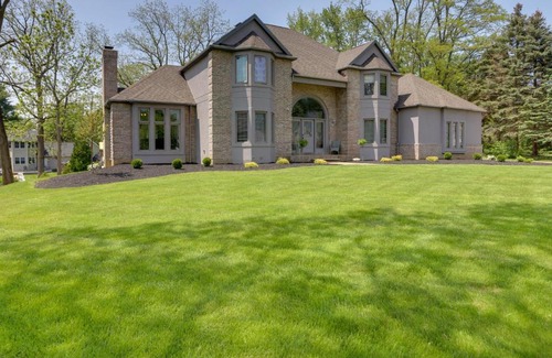 Amherst Maison | Spacious Refuge with Private Pool and Outdoor Bar!
