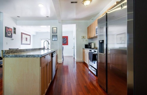 Petworth Maison | Charme moderne, Spacieux 4BR / 3. 5BA Suites, parking, parking gratuit, vous êtes à la maison!
