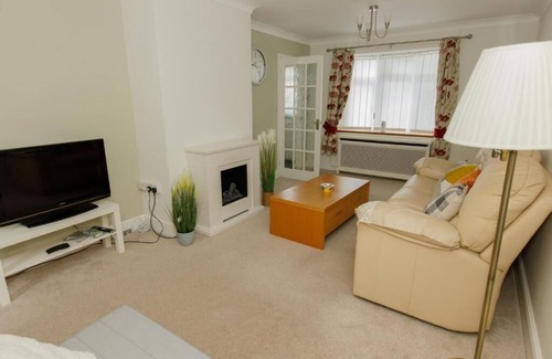 Norwich Maison | spacious, relaxing home with garden access