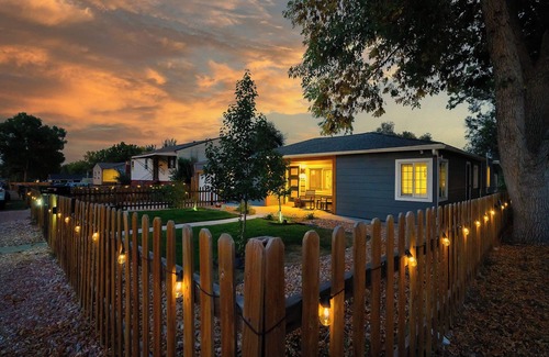 Edgewater Maison | Spacious remodeled ranch near Sloan’s Lake w/ luxury amenities and outdoor fun!