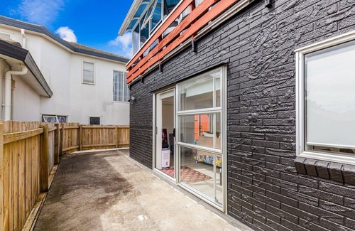 Greenlane - Ellerslie Maison | Spacious, freshly renovated 3BR Ellerslie unit!
