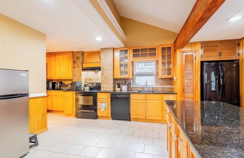 East Hills Maison | Spacious Retreat 4 Joyful Living