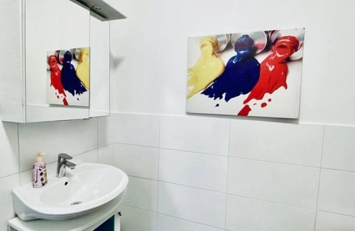 Thurygrund Appartement | Spacious Room for Up to 5 Guests, Währinger Park